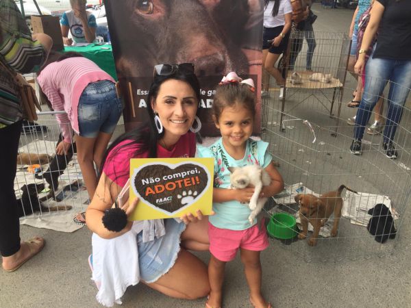 FAACI FAACI feira adoção