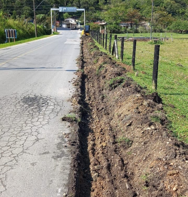 Enseada Encantada e Araçá Enseada Encantada e Araçá