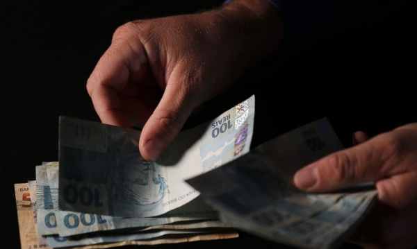 empréstimos Auxílio Brasil