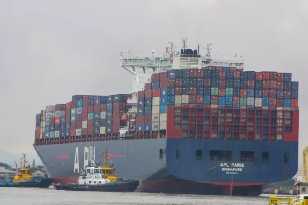 portos de Itajaí e Navegantes