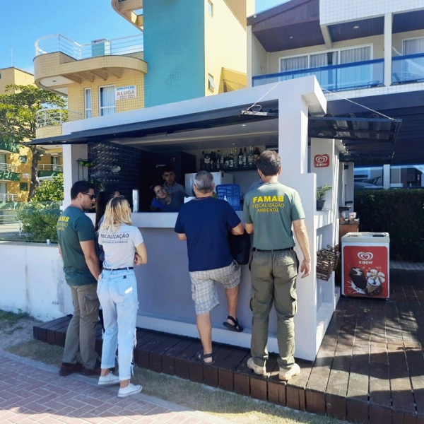 plásticos uso único Bombinhas