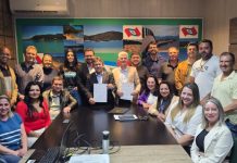 Governo de Porto Belo autoriza reforma e ampliação de duas unidades de ensino