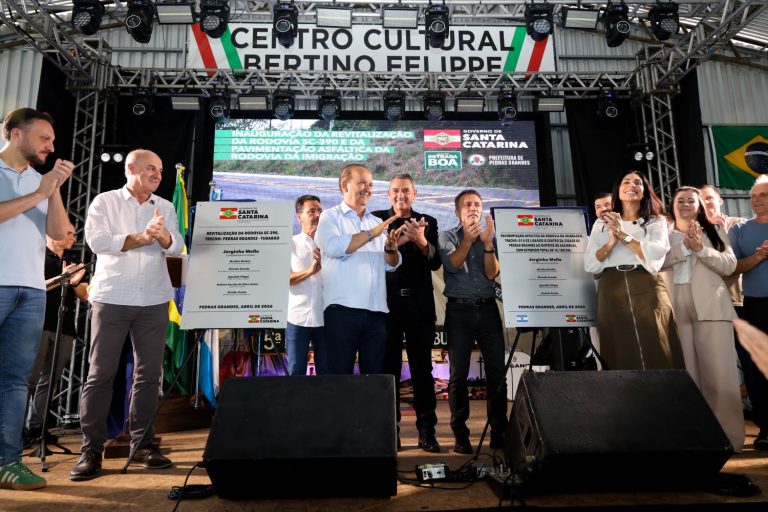 Governador inaugura Rodovia da Imigração durante 5ª Festa da Colônia Azambuja em Pedras Grandes