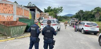 Itapema realiza operação integrada de fiscalização em galpões de recicláveis