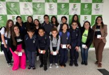 Estudantes de Itapema compartilham pesquisas durante feira no IFC