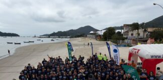 Porto Belo recolhe cerca de 800 quilos de resíduos em ação de limpeza das praias