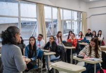 Estudantes beneficiados pelos programas Universidade Gratuita e Fumdesc têm até as 19h desta quinta para renovar o cadastro